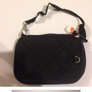 Mini purse or wallet zipper closure quilted